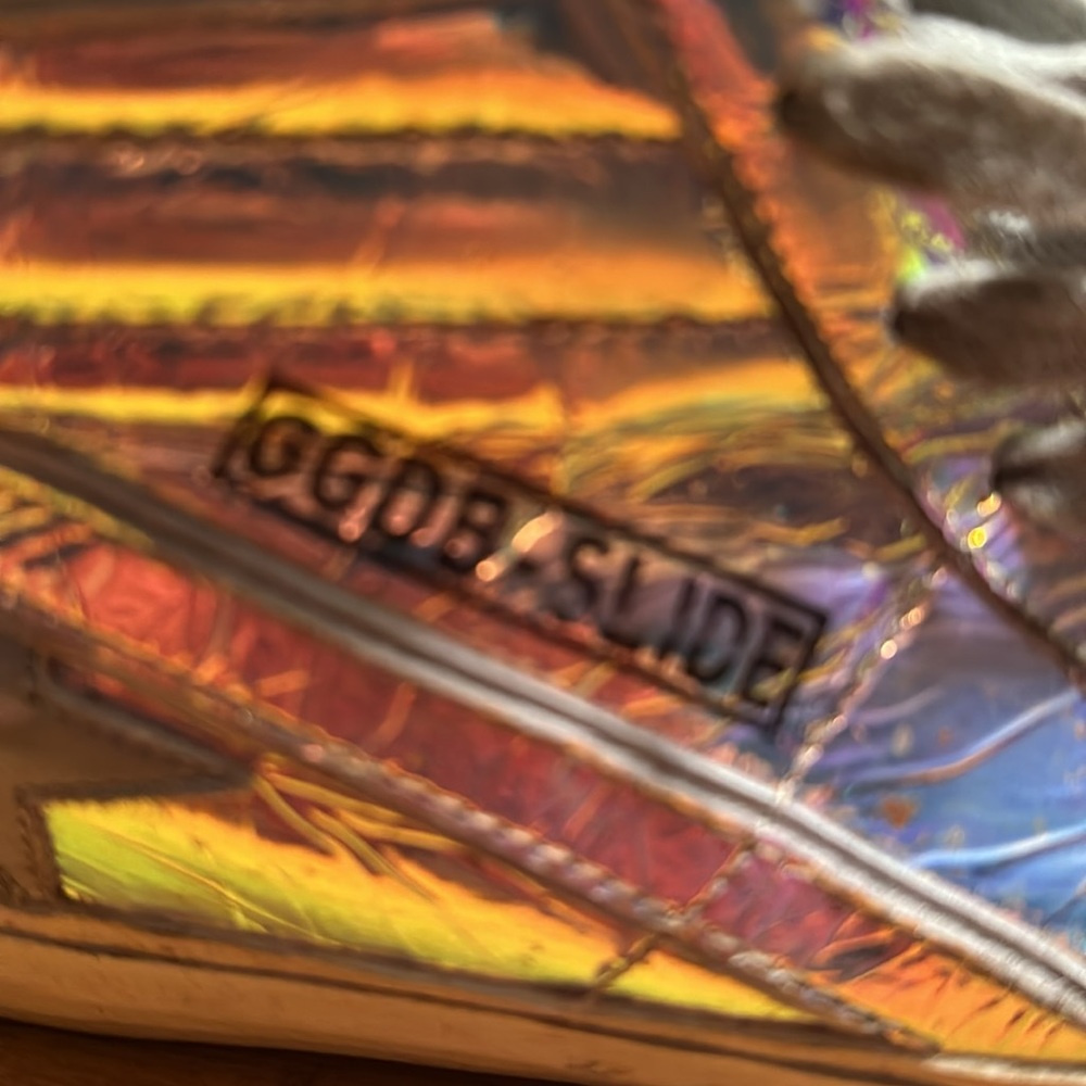 Great use condition GGDB-sly by golden goose metallic silver. Slight peeling - Picture 2 of 11